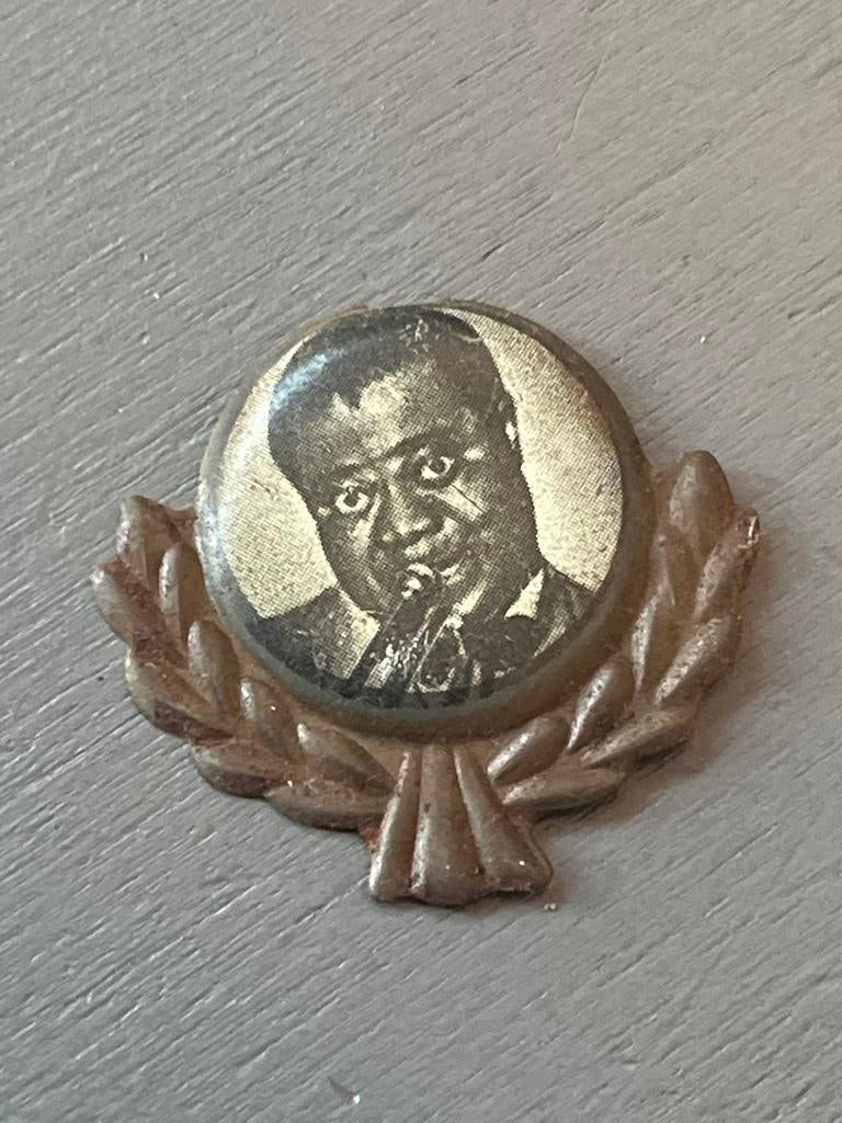 Vintage Speldje/Pin Louis Armstrong Portret - Jaren '30/'40, Verzamelen, Gebruikt, Ophalen of Verzenden, Speldje of Pin, Nvt