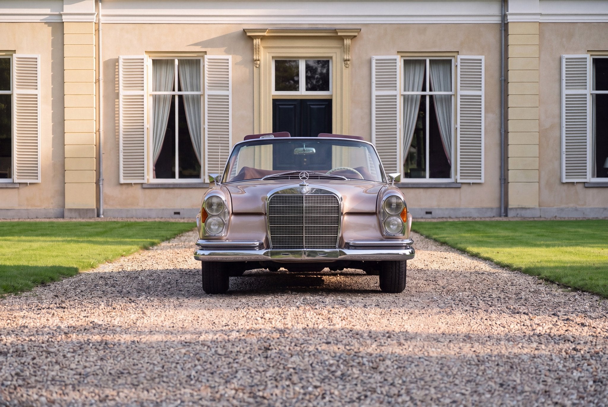 Mercedes-Benz S-Klasse 220 SE W111 Cabriolet (bj 1963), Auto's, 136 pk, Gebruikt, Cabriolet, 4 stoelen