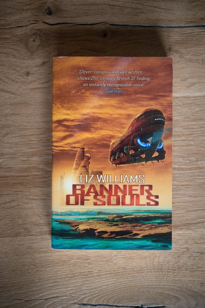 Banner of Souls, Ophalen of Verzenden, Zo goed als nieuw, Liz Williams