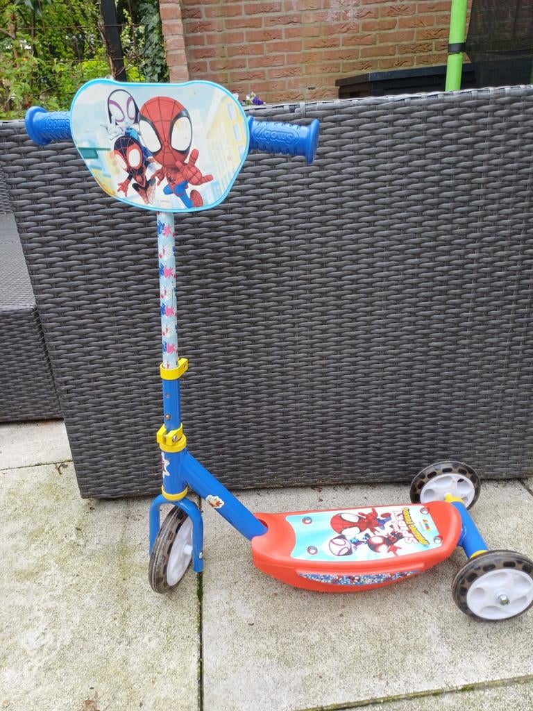 Spiderman step met 3 wielen, Ophalen