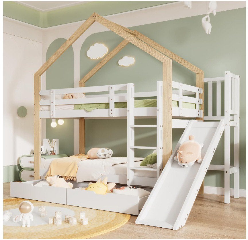 Stapelbed met glijbaan en trapje, Kinderen en Baby's, Kinderkamer | Stapelbedden en Hoogslapers, Ophalen, Zo goed als nieuw, Stapelbed