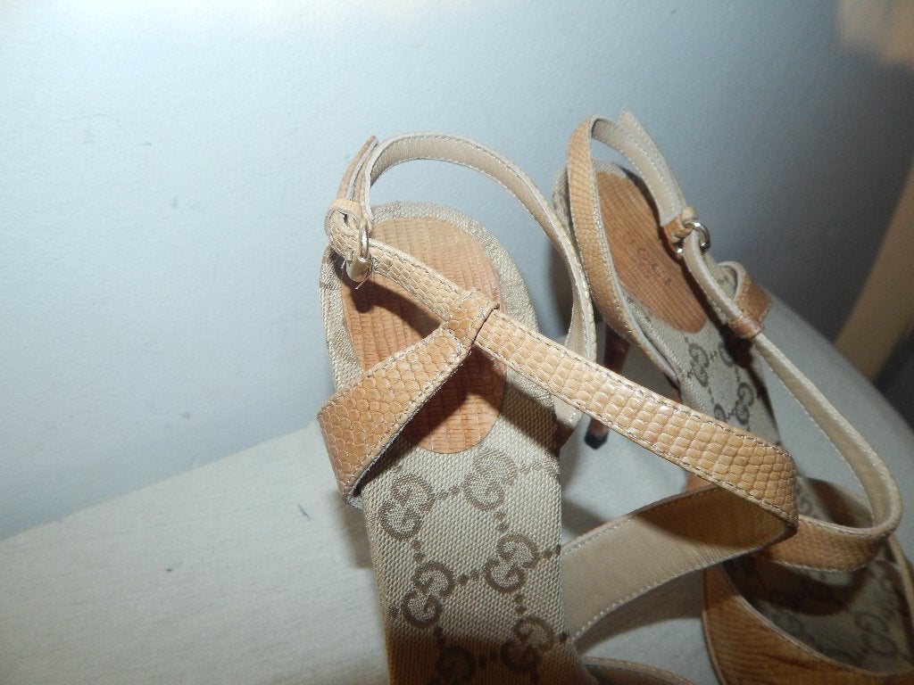 Gucci sandalette beige structuur bandjes monogram voetbad, Verzenden, Beige, Sandalen of Muiltjes, Gucci