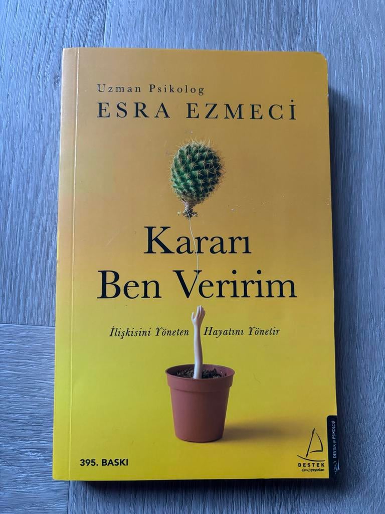 Kararı Ben Veririm - Esra Ezmeci, Ophalen of Verzenden, Gelezen