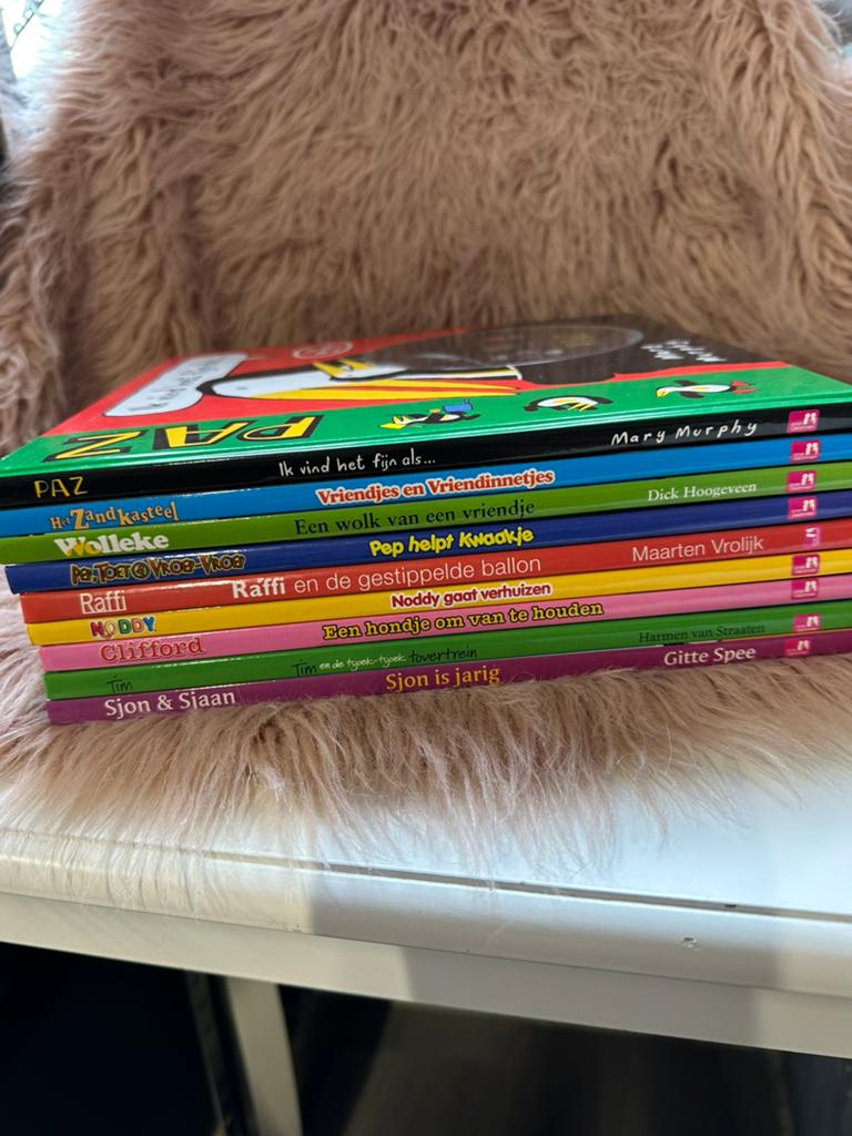 Verschillende kinderboeken met DVD uitzoeken 5 euro p.stuk, Ophalen of Verzenden, Zo goed als nieuw, Non-fictie
