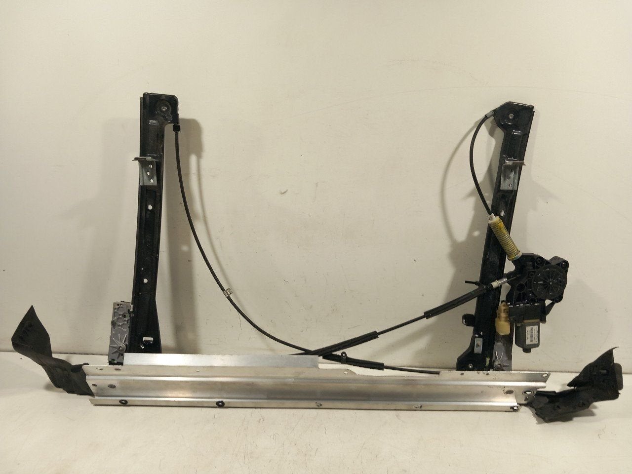 Raammechaniek elektrisch rechts voor Mini Mini, Onderdelen@venauto.nl, Van der Ven Autorecycling B.V., Gebruikt, Ettenseweg 76, 4706 PB Roosendaal, The Netherlands