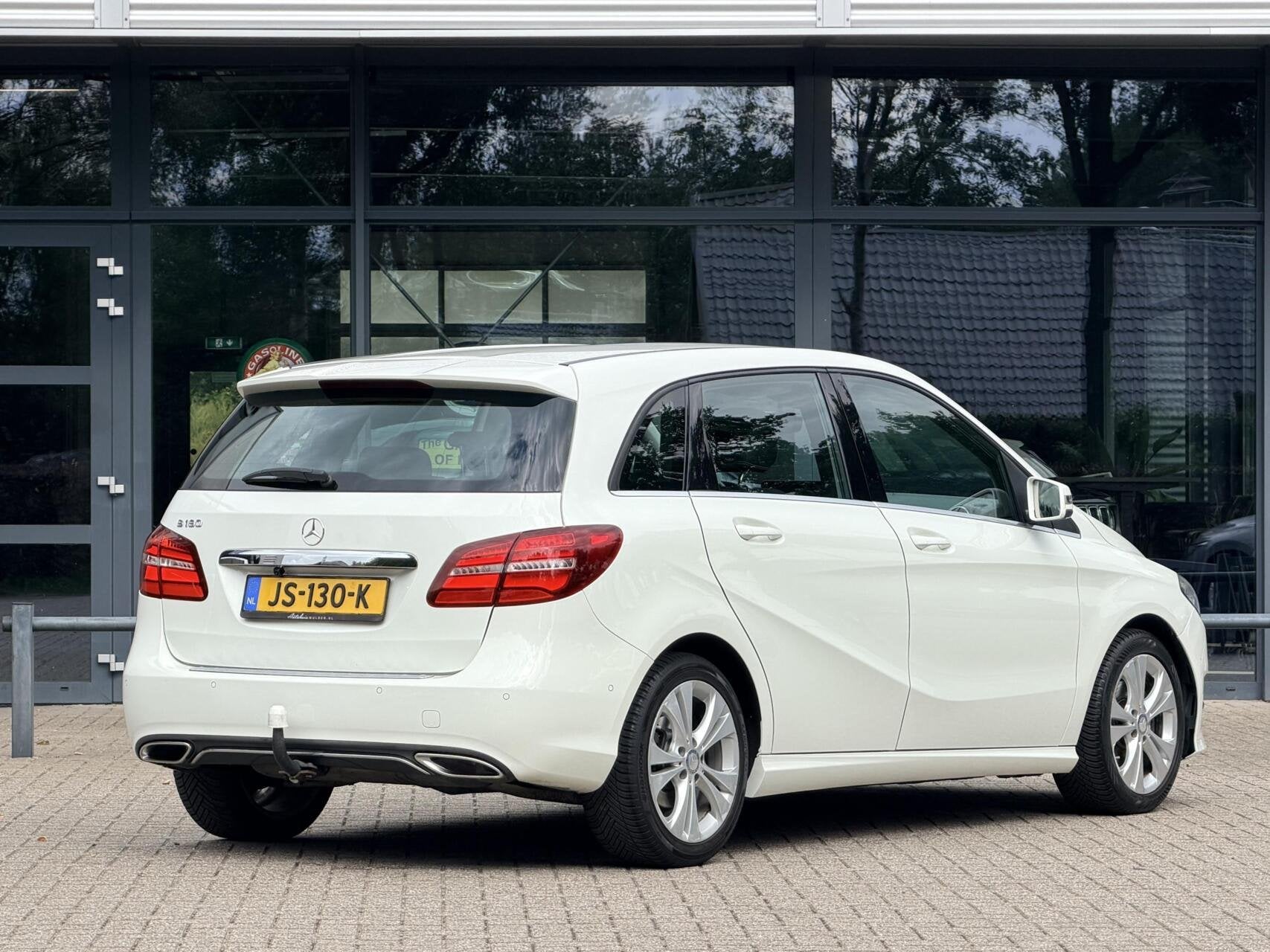 Mercedes B-klasse 180 Lease Edition Ambition | Automaat | Cr, Auto's, Mercedes-Benz, 1325 kg, Gebruikt, 4 cilinders, Leder en Stof