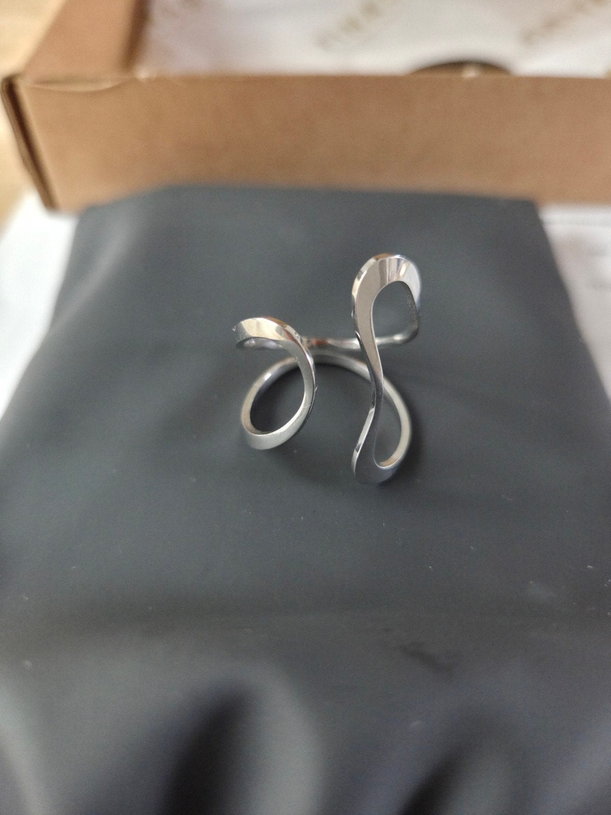 Finaste Wave Ring - Zilverkleurige RVS Ring, IJzer of Staal, Nieuw, Ophalen of Verzenden, 17 tot 18