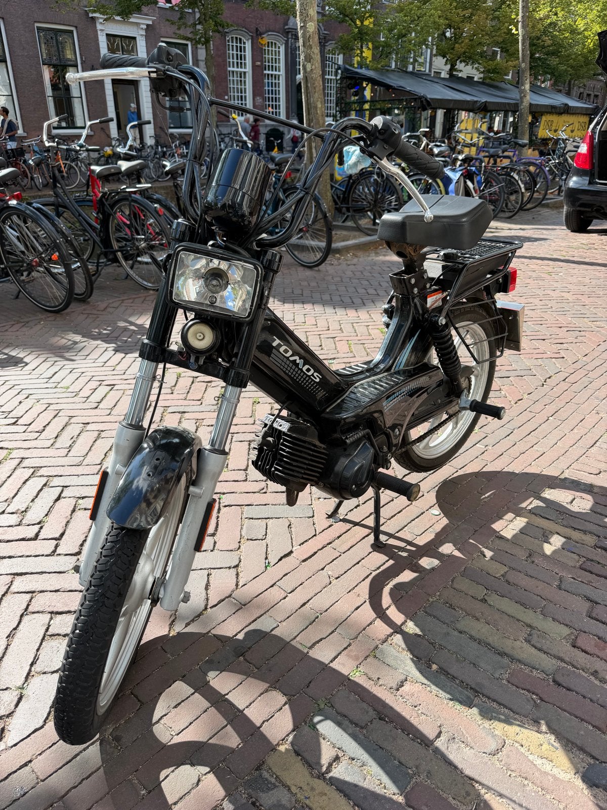 Tomos Standard bromfiets - Zwart, goed onderhouden, Fietsen en Brommers, Ophalen, Maximaal 45 km/u, Zo goed als nieuw, Standard