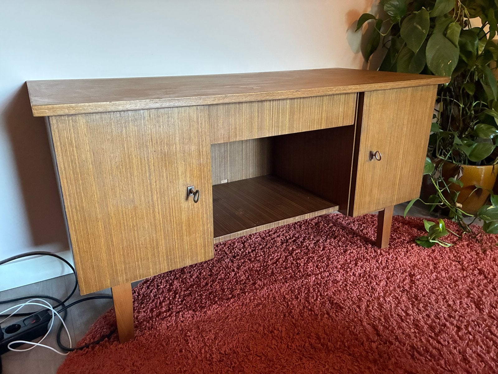 Vintage TV Kastje, Ophalen, 100 tot 150 cm, Zo goed als nieuw, Minder dan 100 cm