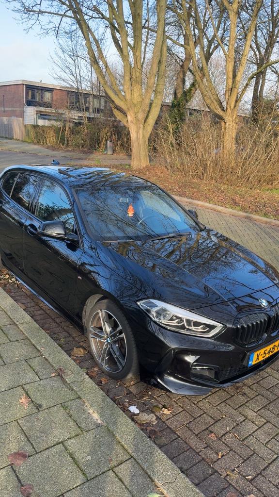 BMW 1-Serie 118i (2020) | M-Sport, Auto's, Alcantara, Zwart, Overige kleuren, Particulier