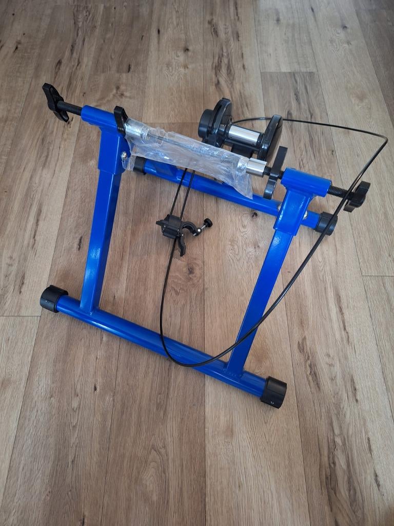 Hometrainer fiets/6 versnellingen/for 26-28 inch/max 120 kg, Ophalen, Zo goed als nieuw, Overige materialen, Hometrainer