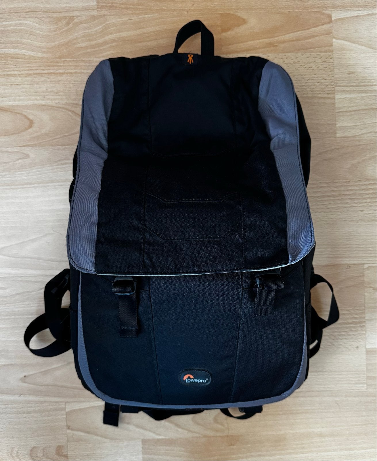 Lowepro Rugtas voor Camera - Zwart/Grijs, Ophalen, Rugtas, Gevoerd, Zwart