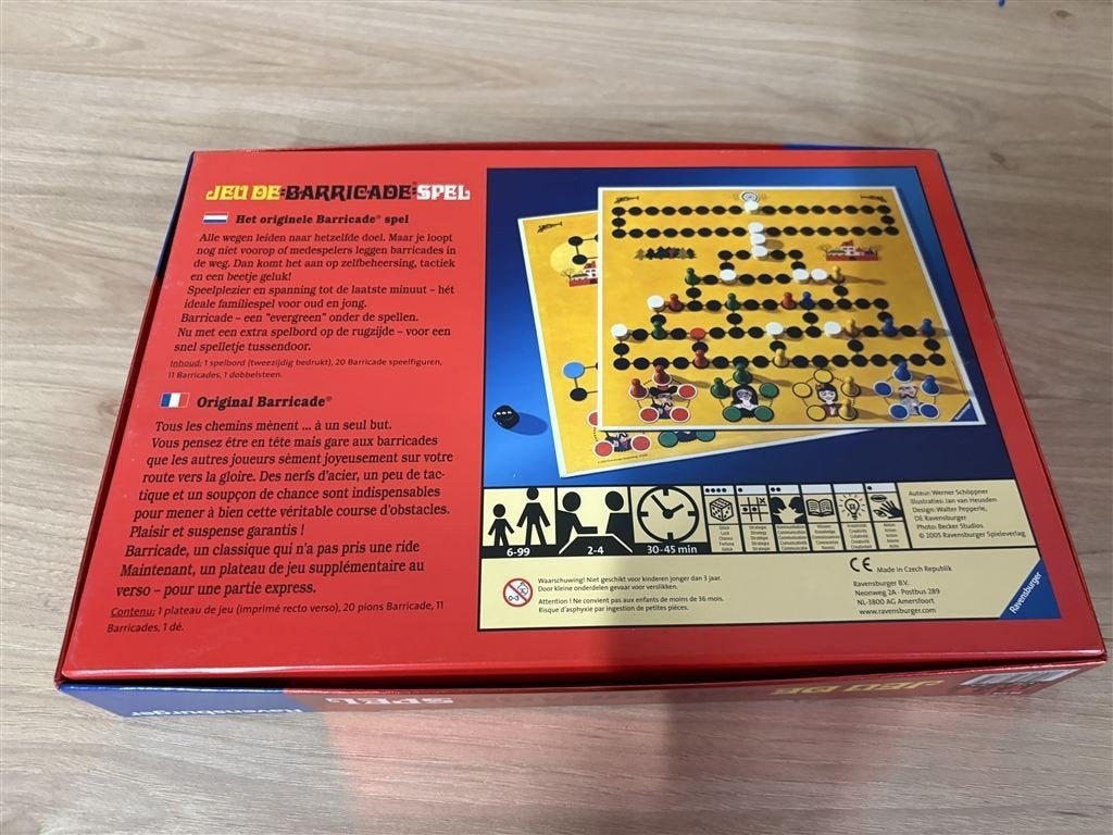barricade - s4263, Hobby en Vrije tijd, Verzenden, Zo goed als nieuw
