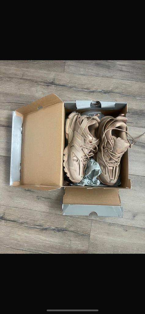 Nieuwe Balenciaga sneakers Maat 43, Kleding | Heren, Schoenen, Ophalen of Verzenden, Zo goed als nieuw, Zwart