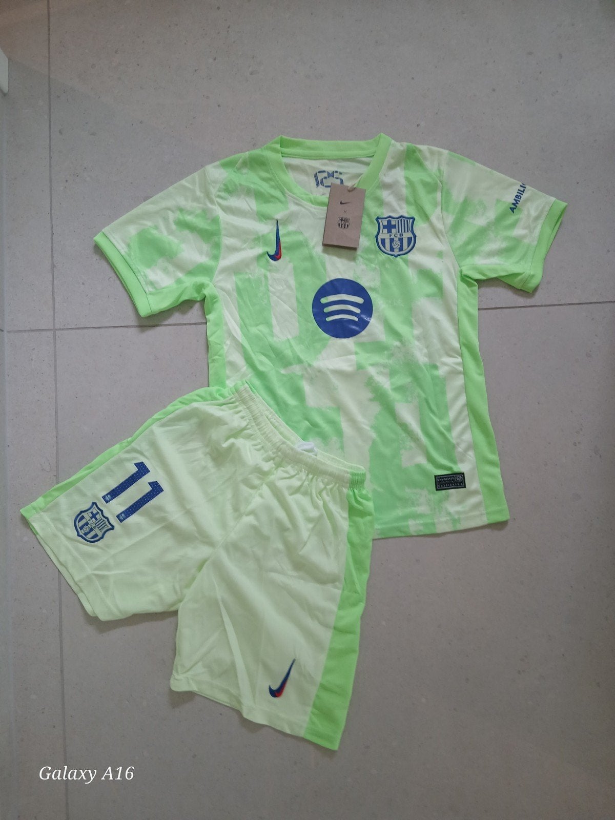 FC Barcelona Raphinha tenue maat 158, Ophalen of Verzenden, Nike, Jongen, Nieuw