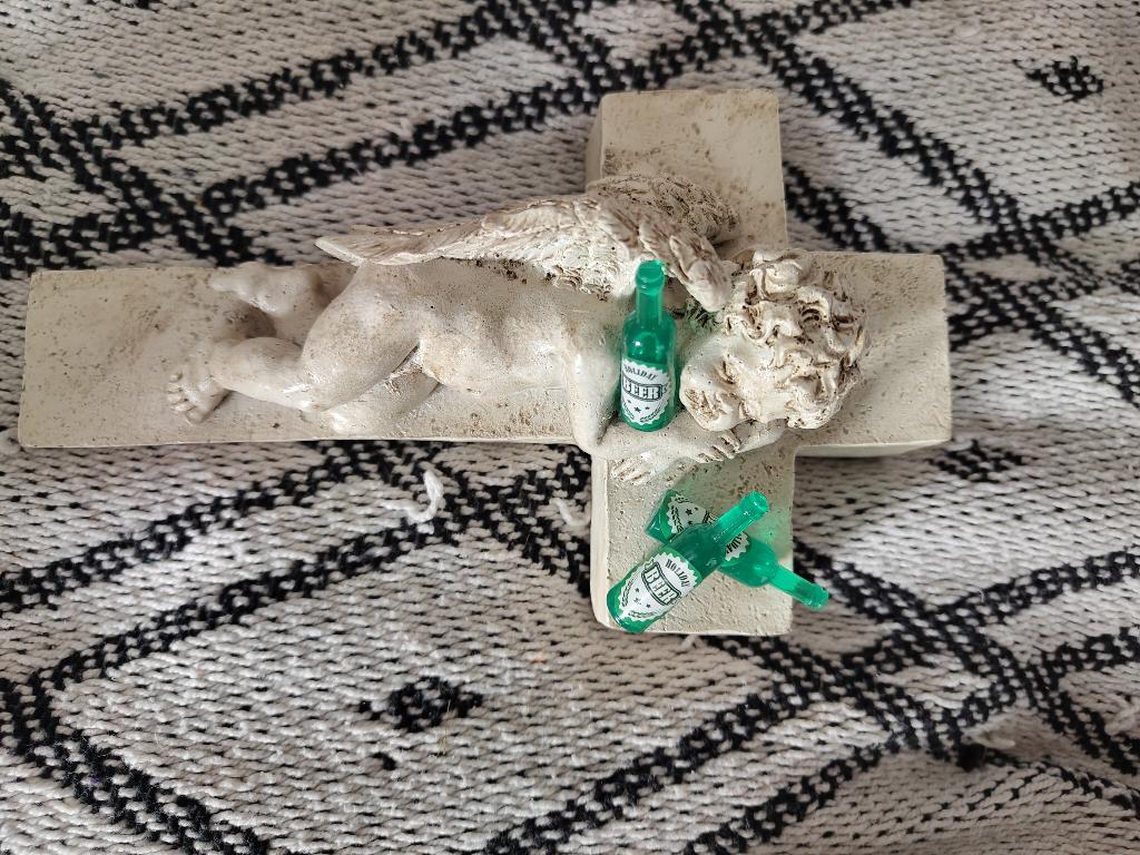 Dronken engel, Steen of Keramiek, Beeld, Europa, Religie