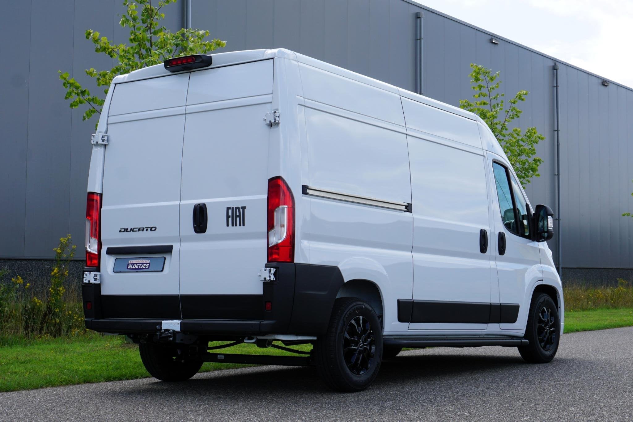 Fiat Ducato 2.2 MultiJet 140 L2H2 3.5t Automaat |Betimmering, Stof, Gebruikt, 3000 kg, Wit