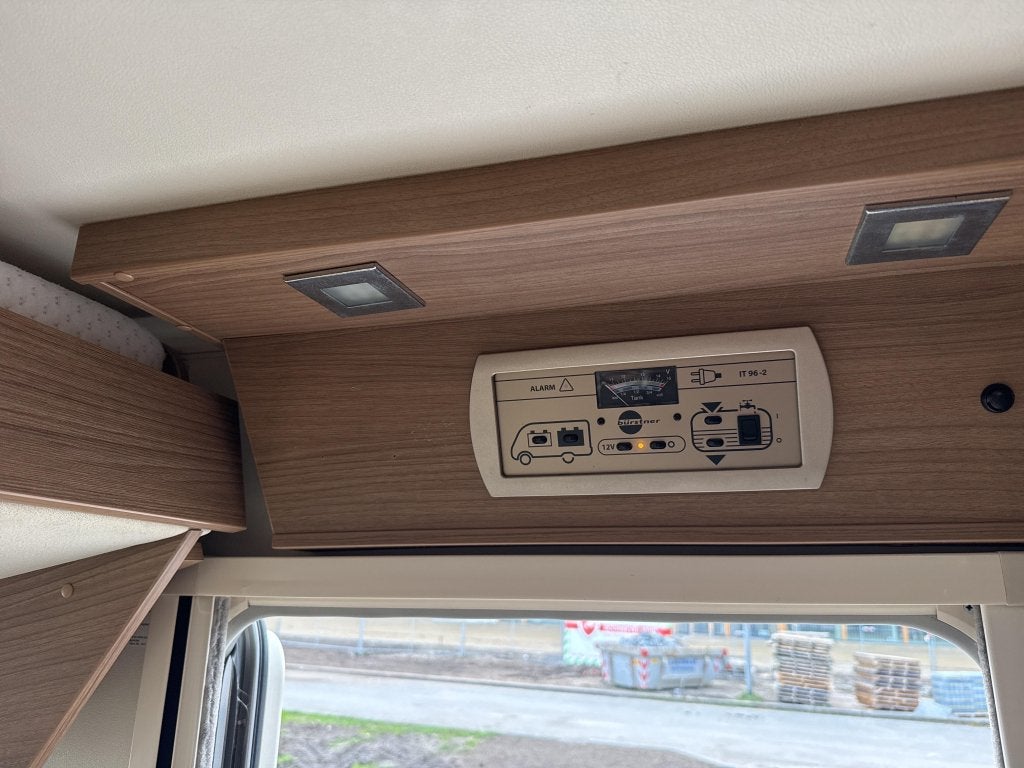 Foto 9 van Bürstner Viseo 690 I bj 2014 lengte bedden vakantie