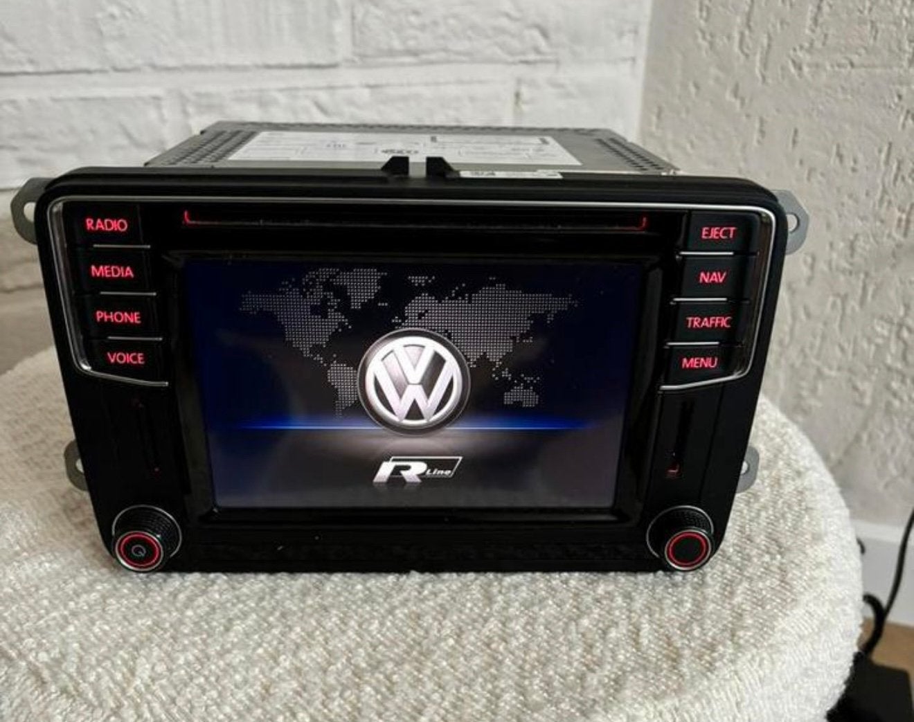 Vw Mib 2 PQ Originele Volkswagen infotainment carplay navi, Preh GmbH, Zo goed als nieuw, Saalestraße 48, 97616 Bad Neustadt a. d. Saale.