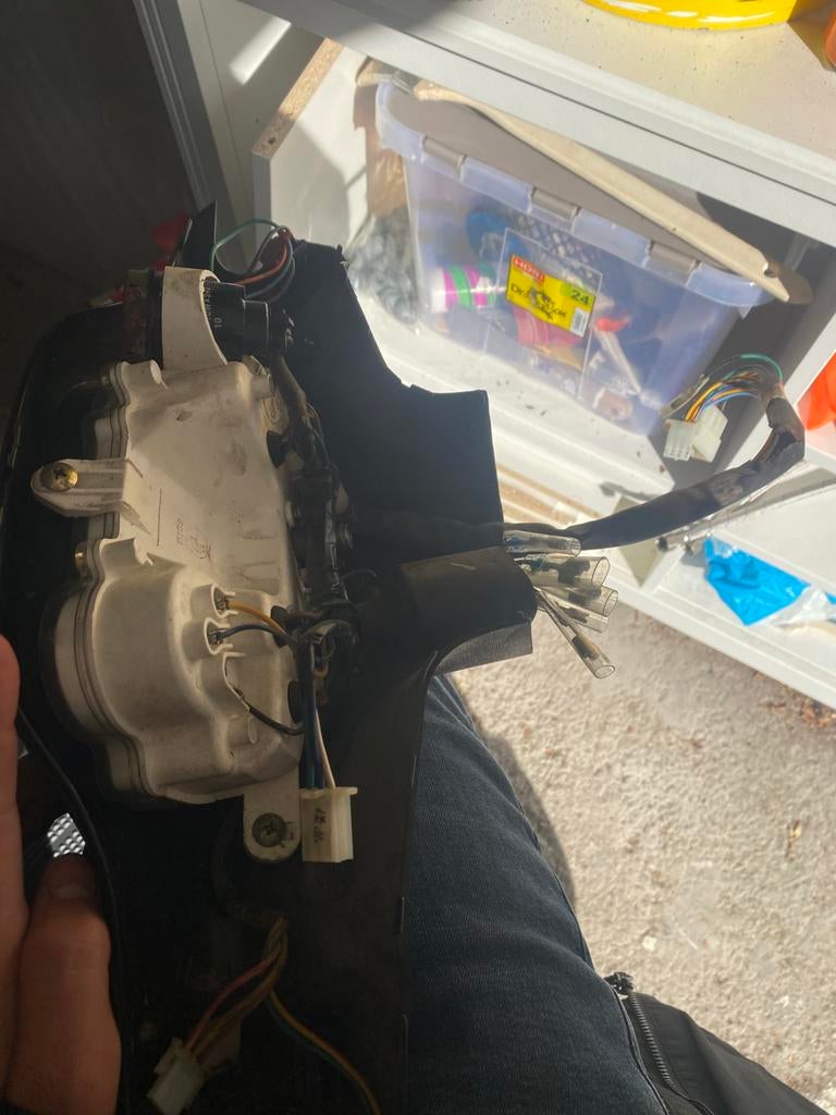 Kymco dj Y50 kmh teller, Ophalen of Verzenden, Zo goed als nieuw