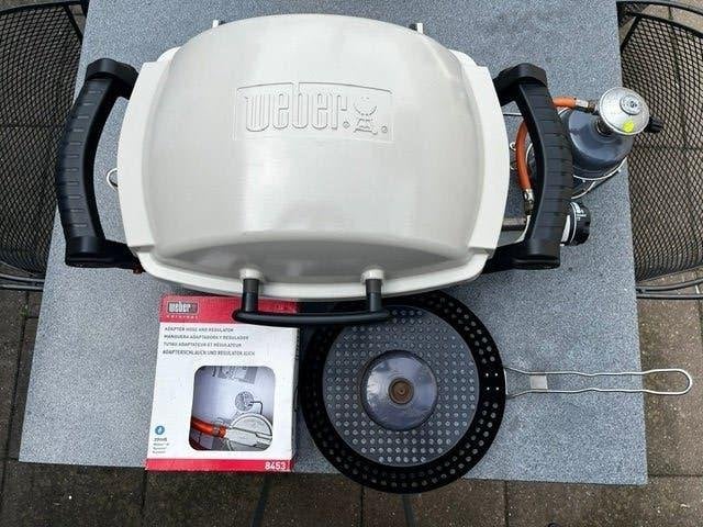 Weber Q1000 Gas-Barbecue metaal beige, Ophalen, Zo goed als nieuw, Weber
