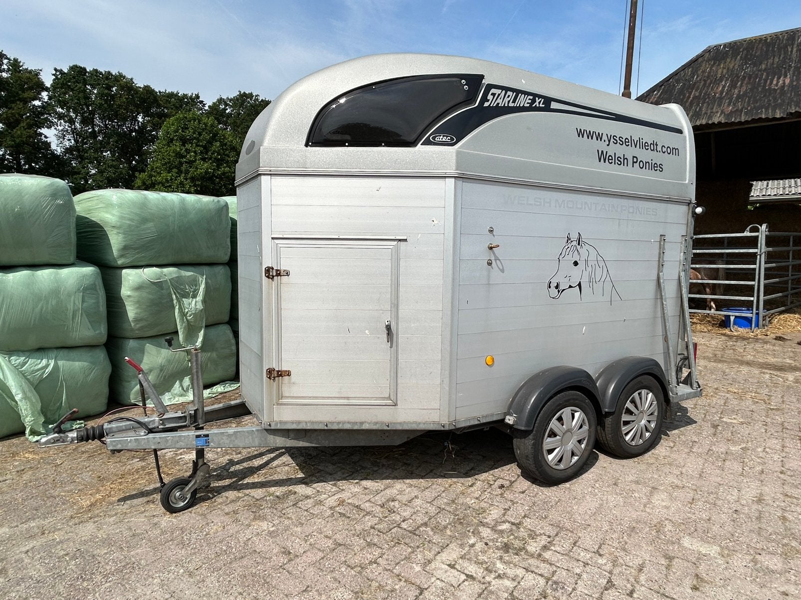 Keurige tweepaards aluminium Atec paardentrailer, Ophalen, Gebruikt, Aluminium, 2-paards trailer
