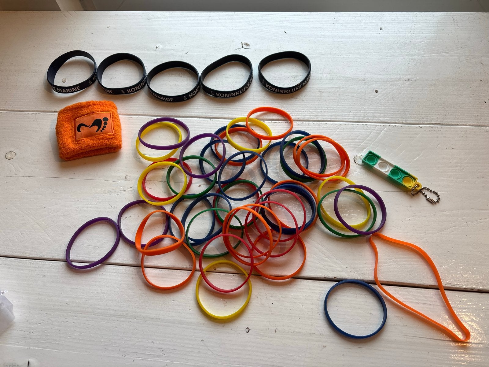 Diverse Armbanden en Accessoires, Sieraden, Tassen en Uiterlijk, Ophalen of Verzenden, Gebruikt, Zwart, Elastiek