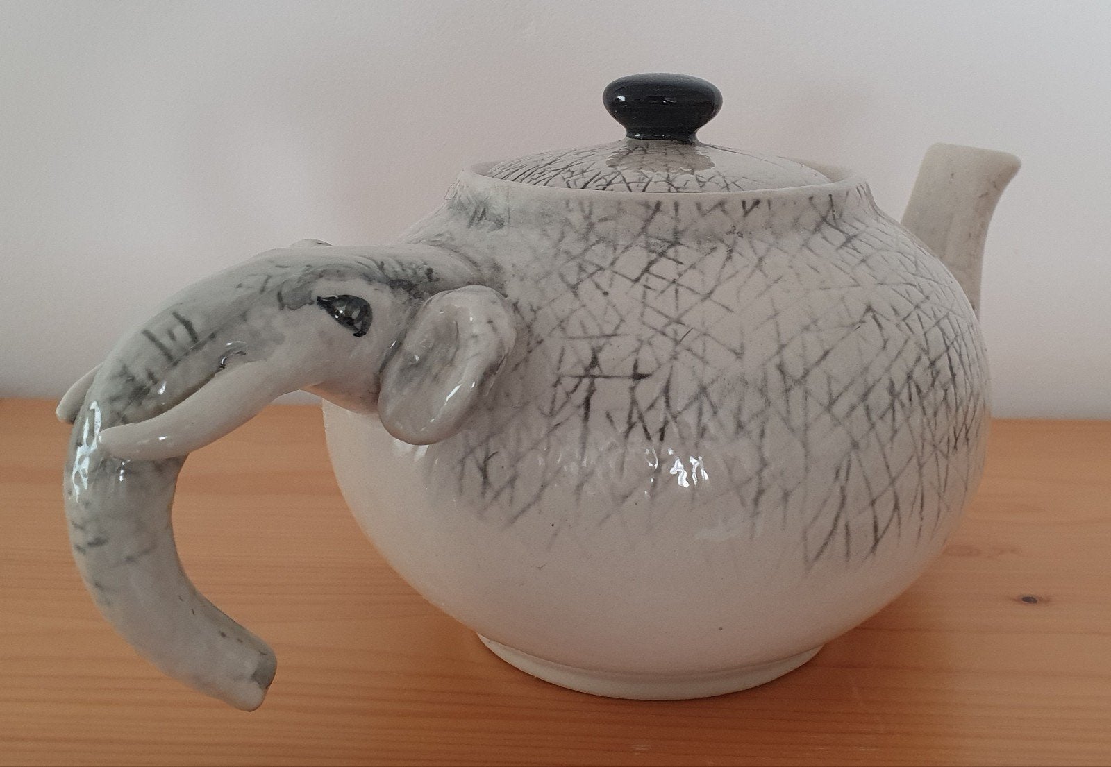 Theepot, Ophalen of Verzenden, Zo goed als nieuw, Wild dier, Beeldje of Figuurtje