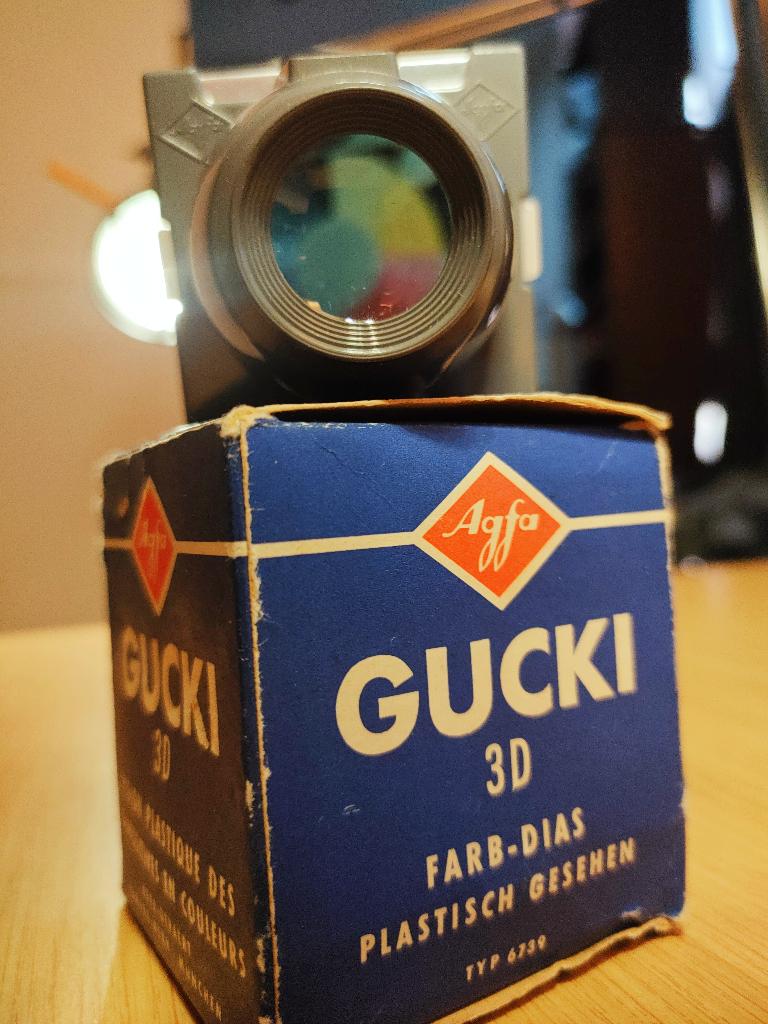 Agfa Gucki 3D Stereoscoop Vintage Dia Viewer, Verzamelen, Fotografica en Filmapparatuur, Verzenden, 1960 tot 1980, Overige typen