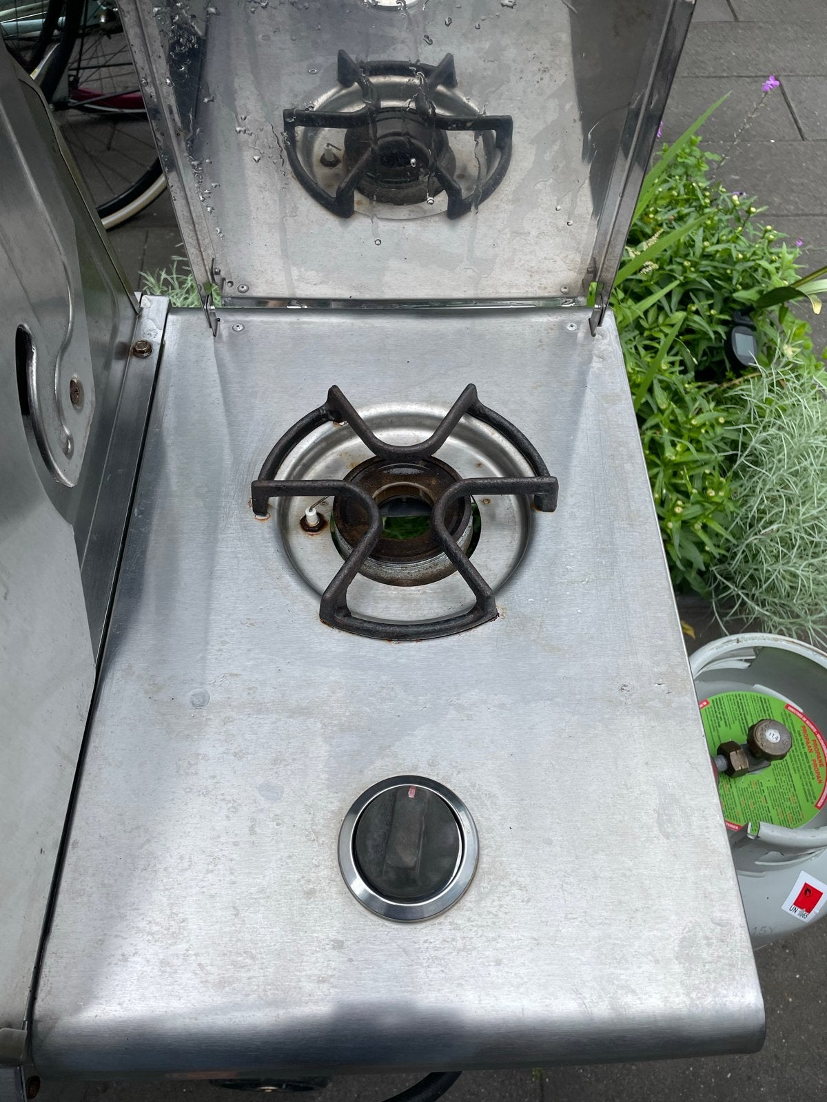 RvS gas BBQ met drie branders en electrische kippenspit, Ophalen, Gebruikt