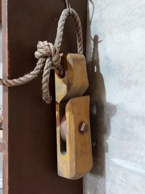Antieke houten katrol, Gebruikt, Hout, Decoratieobject, Ophalen of Verzenden