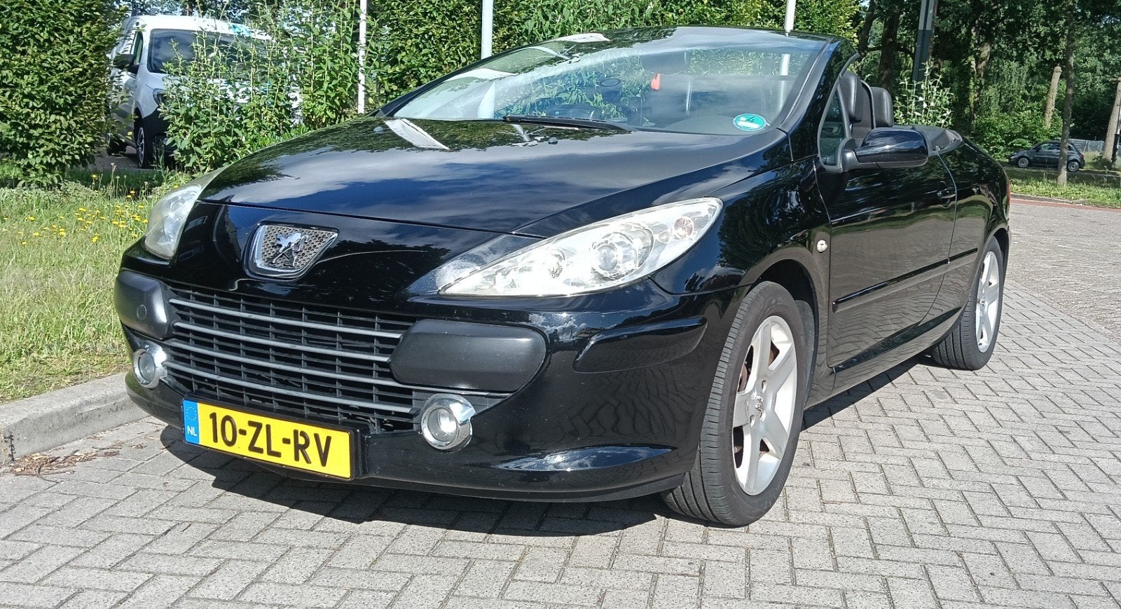 Peugeot 307CC  2.0 2008,zwart,leder,CarPlay (facelift model), Auto's, Peugeot, Particulier, Apple Carplay, Bluetooth, Boordcomputer