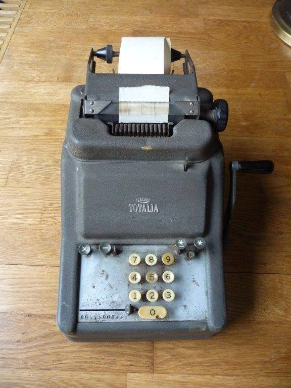 Vintage: historische mechanische rekenmachine, Antiek en Kunst, Ophalen