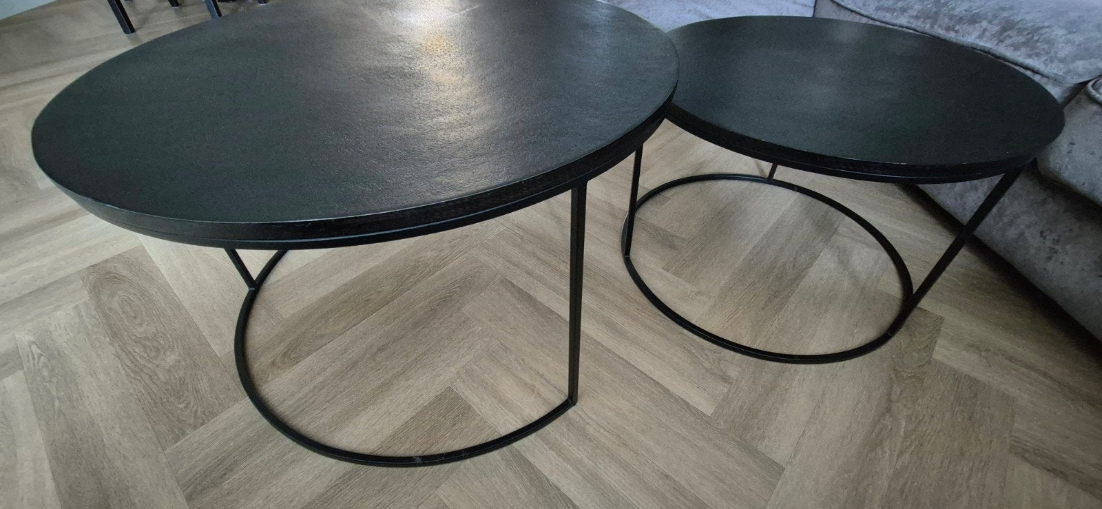 Set van 2 Richmond Interiors salontafels, zwart, 50 tot 100 cm, Modern, Industrieel, Rond, 50 tot 100 cm