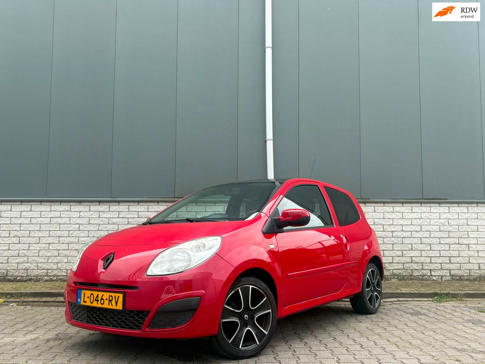 Renault Twingo 1.2 Dynamique-NWE koppeling APK en beurt, Auto's, Voorwielaandrijving, Gebruikt, 31 €/maand, 4 cilinders