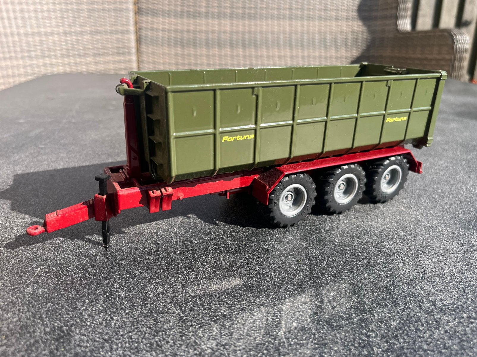 Fortuna container carrier 3 asser Siku, Ophalen of Verzenden, Zo goed als nieuw, Tractor of Landbouw, SIKU