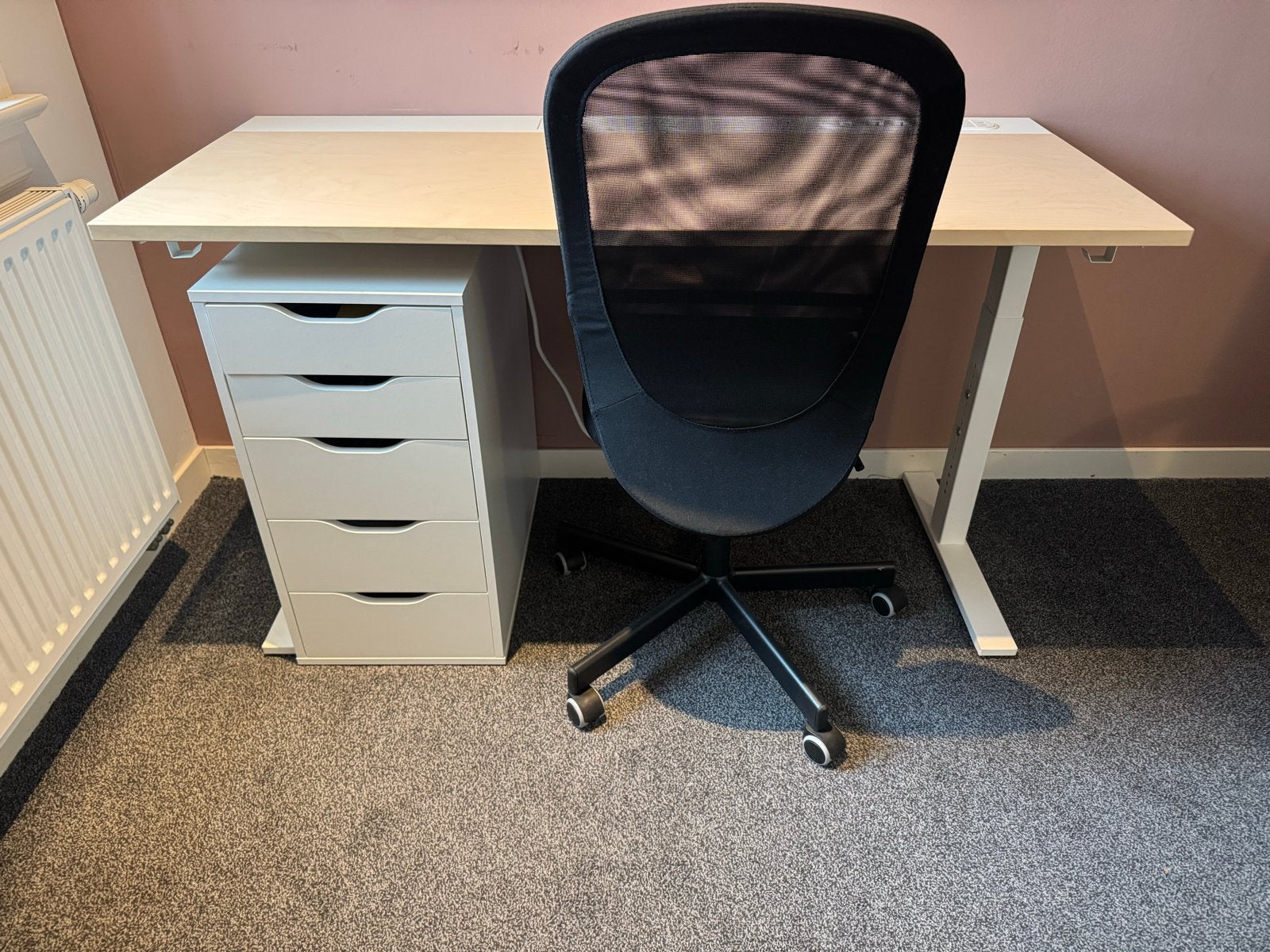 IKEA Bureau Mittzon 140x60 + Flintan stoel + Alex ladeblok, Ophalen, Met lades, Zo goed als nieuw, IKEA