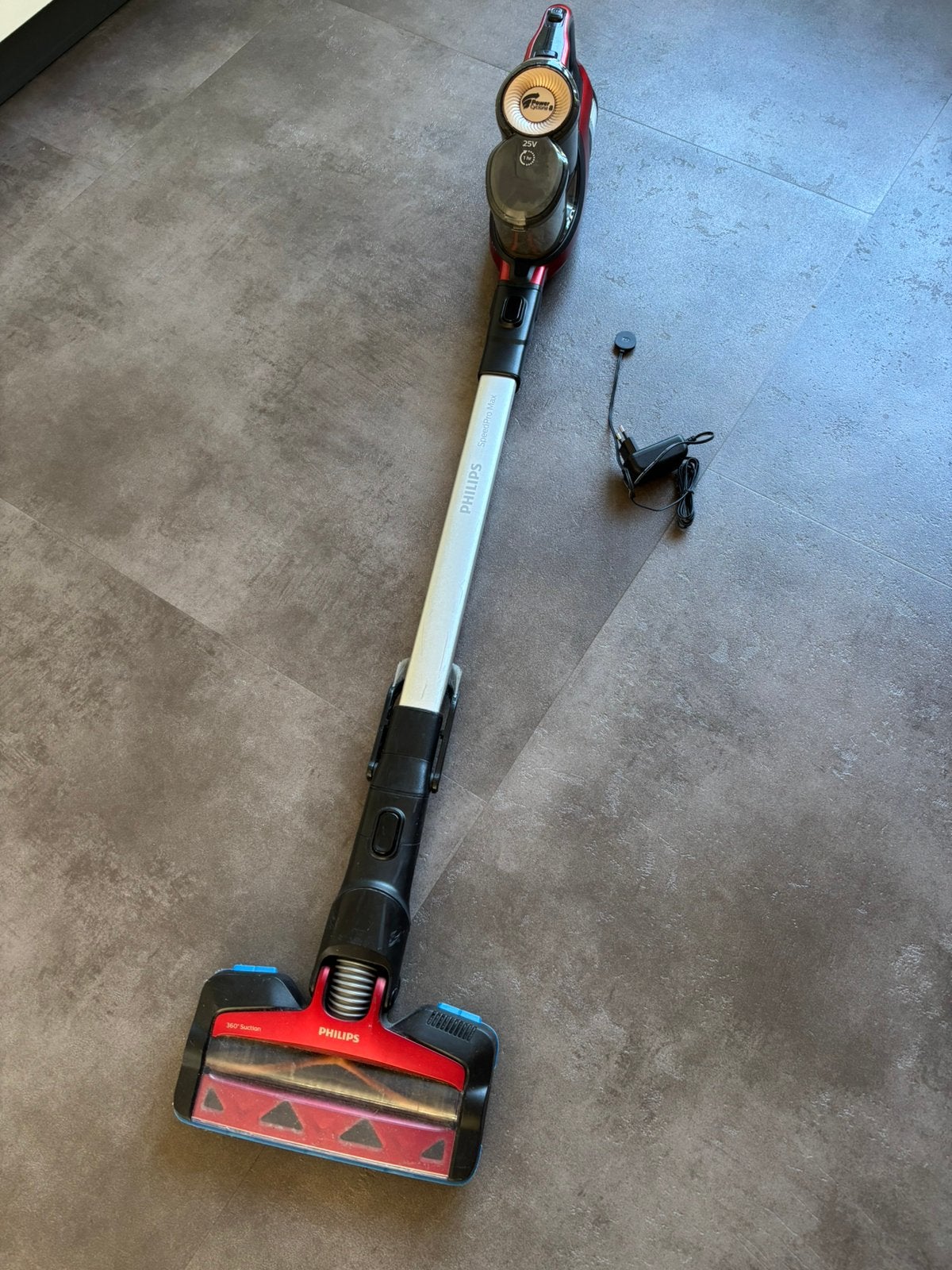 Philips stofzuiger met foutmelding E5, Ophalen, Gebruikt, Philips, Geschikt voor harde vloeren