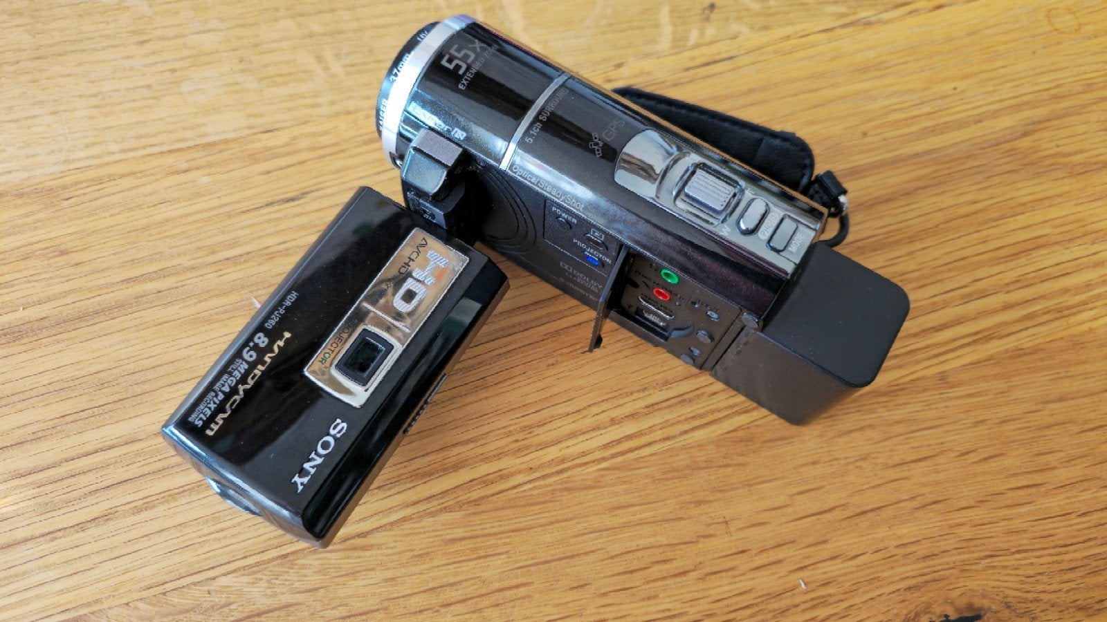 Sony Handycam HDR-CX220E Full HD Camcorder, Full HD, 20x of meer, Ophalen of Verzenden, Zo goed als nieuw