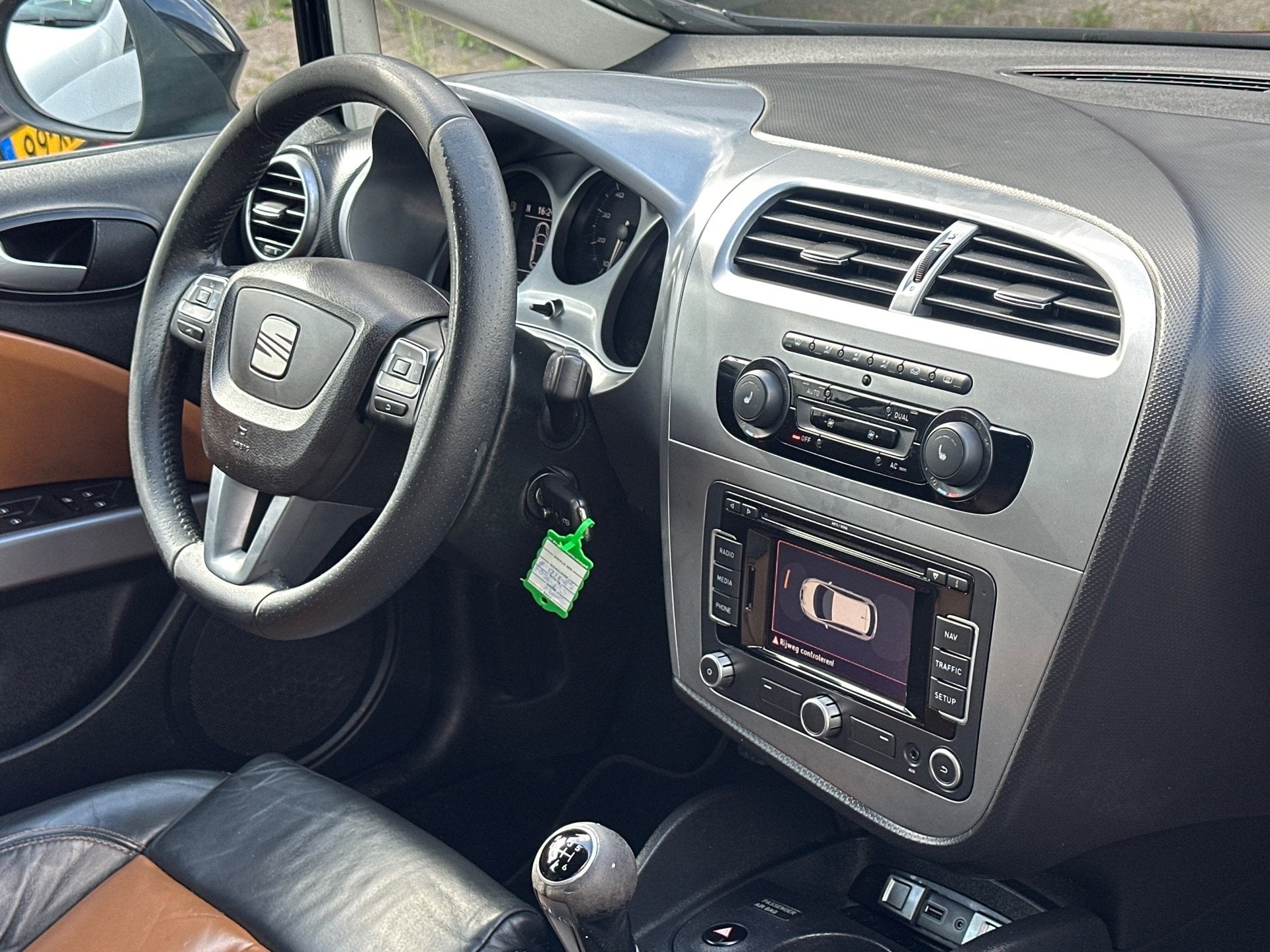 Seat Leon 1.2 TSI Ecomotive Businessline High Leder | Clima, Auto's, Voorwielaandrijving, Euro 5, Gebruikt, 4 cilinders