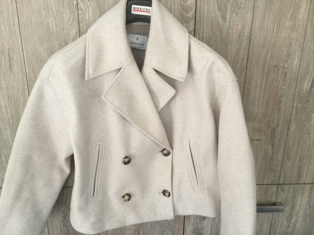 Prachtig en zeer netjes jasje maat S STRADIVARIUS, Stradivarius, Ophalen of Verzenden, Zo goed als nieuw, Maat 36 (S)