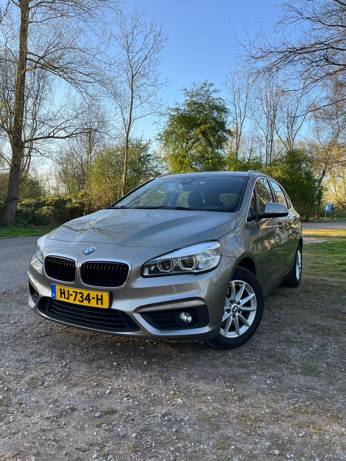 Zeer nette BMW 2-Serie Active Tourer 1.5 218I AUT NL auto, Auto's, 136 pk, Origineel Nederlands, Particulier, Zilver of Grijs