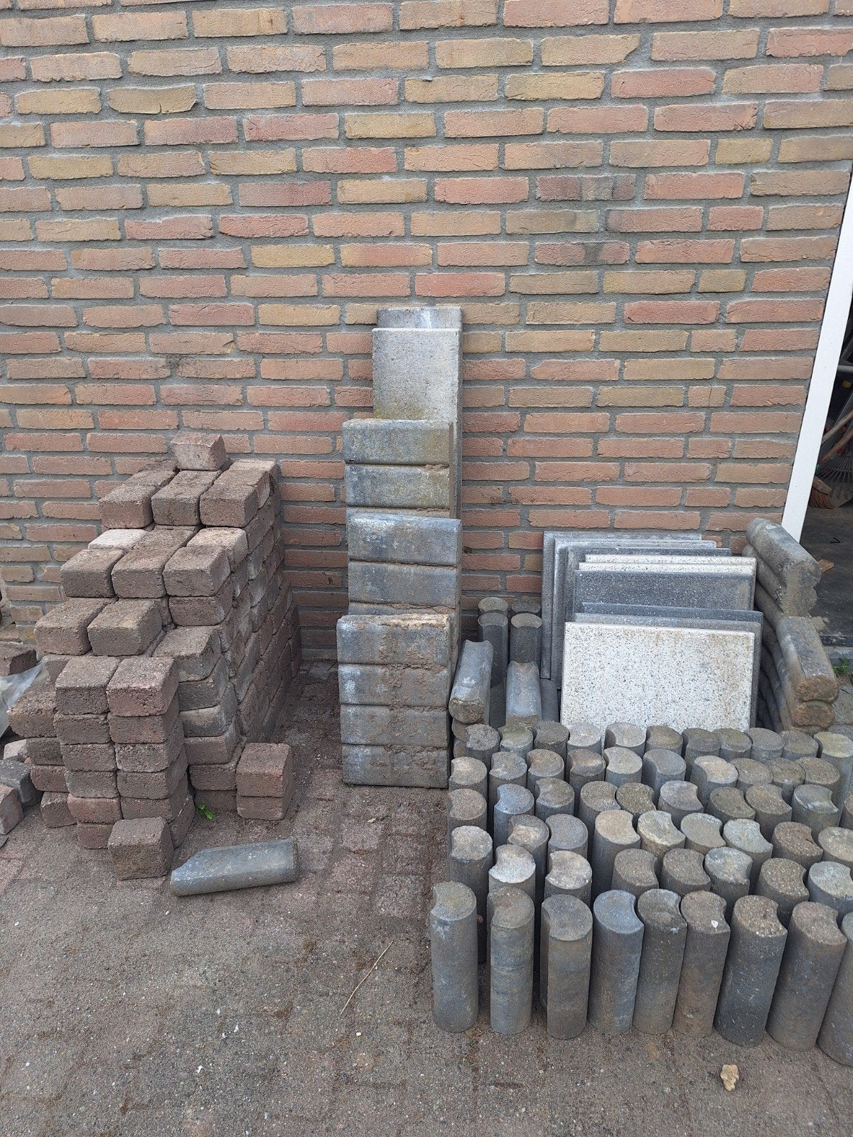Diverse stenen en borders voor tuin en bestrating, Tuin en Terras, Ophalen of Verzenden, Gebruikt, Beton, Blok