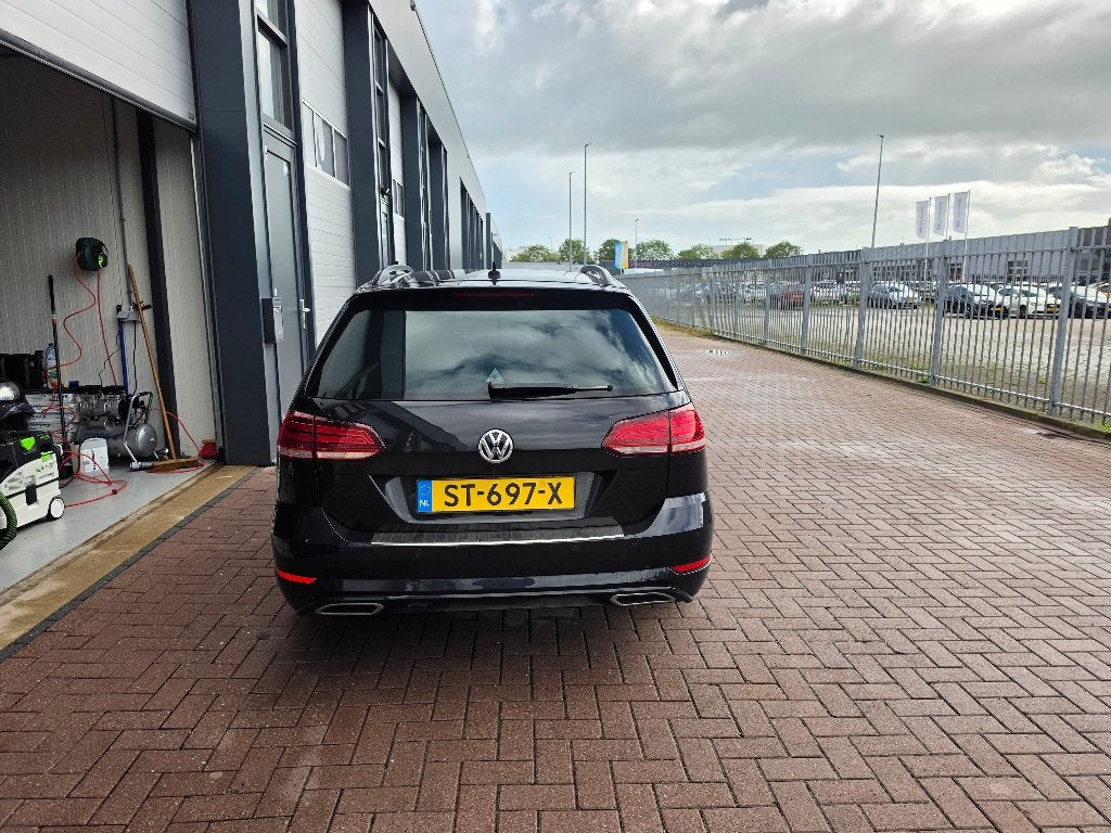 Volkswagen Golf Variant 1.5 TSI 150pk 7-DSG 2018 Zwart, 1498 cc, Zwart, 4 cilinders, Overige bekleding