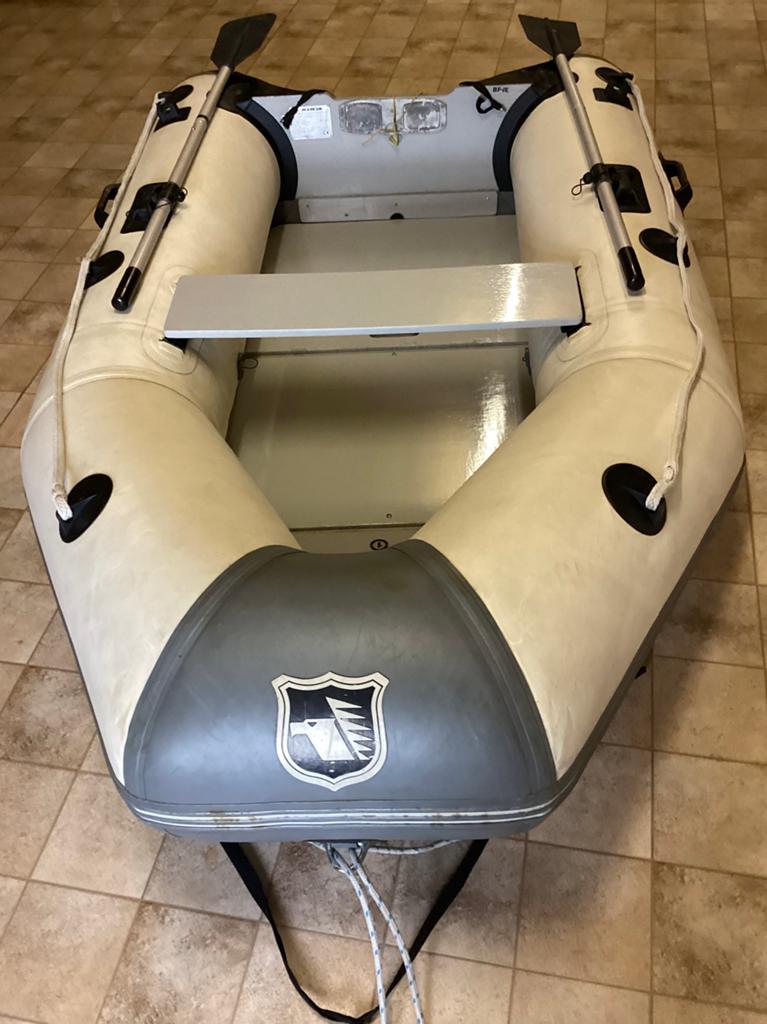 Rubber bootje en BB motor, Ophalen of Verzenden, Zo goed als nieuw