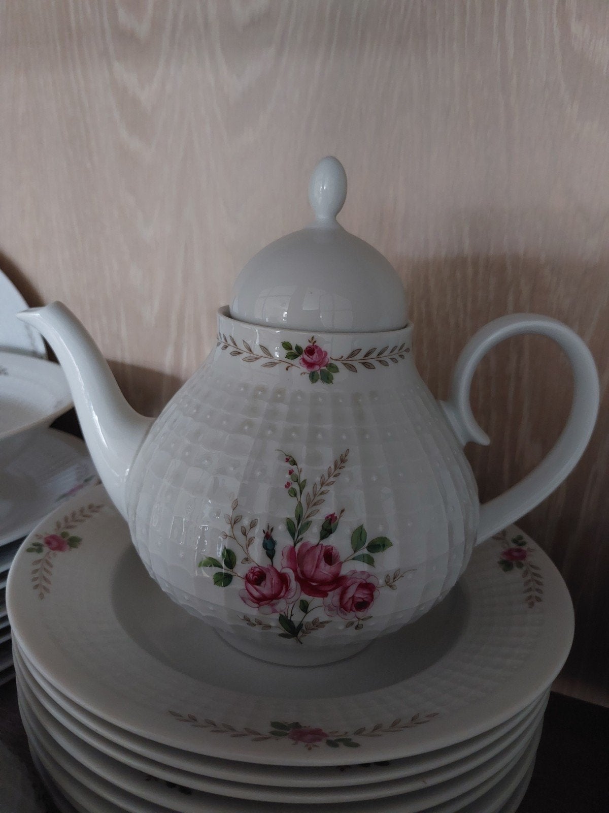 *GEZOCHT* servies delen Eschenbach Bavaria met roze roosjes, Huis en Inrichting, Ophalen of Verzenden, Porselein, Overige stijlen