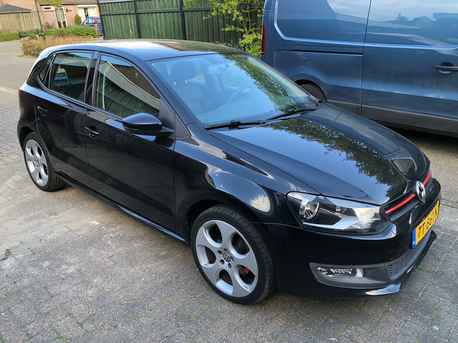 Volkswagen Polo 1.4 16V FSI 63KW 2009 Zwart, Auto's, Voorwielaandrijving, 970 kg, 40 €/maand, 4 cilinders