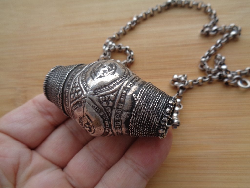 zilveren jasseron ketting met grote Afgaanse kraal [398], Sieraden, Tassen en Uiterlijk, Met hanger, Verzenden, Zo goed als nieuw