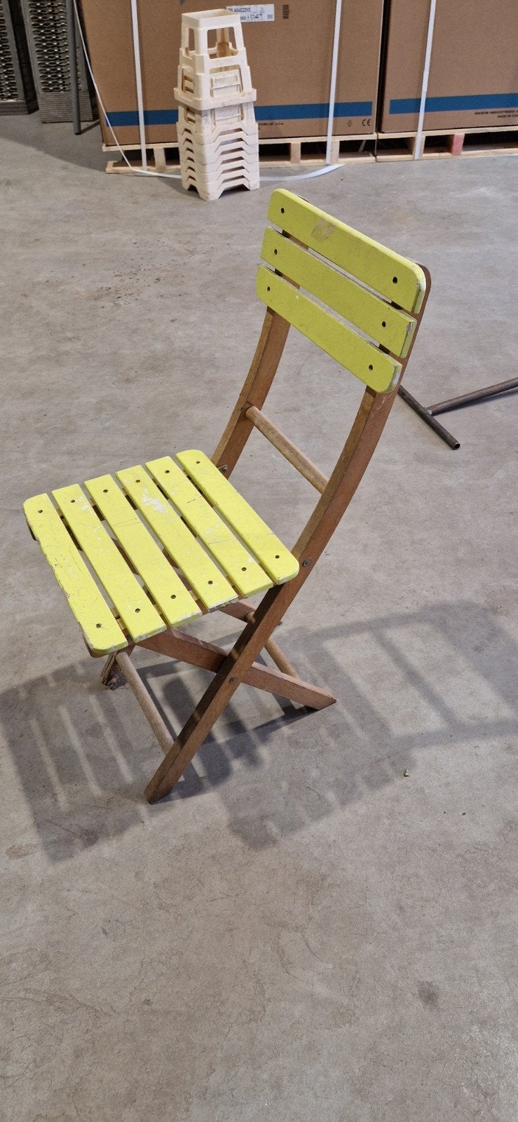 Gele houten klapstoel, vintage, Ophalen, Gebruikt, Overige kleuren, Eén