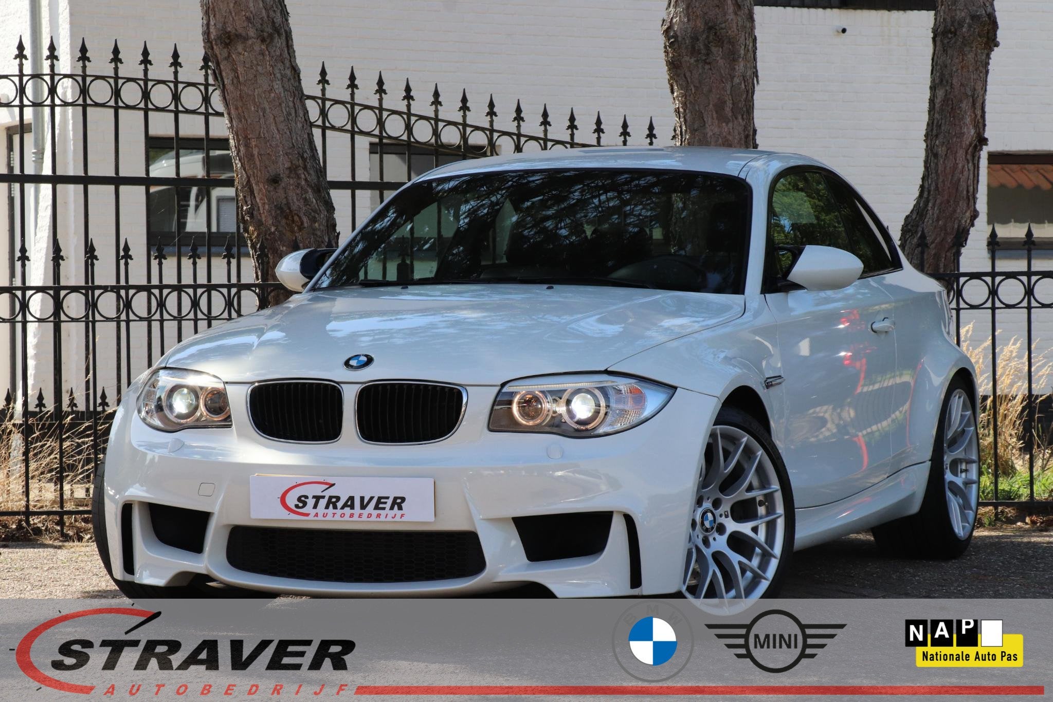 BMW 1-serie Coupé 3.0i M |Harman/Kardon |Stoelverstelling e, Auto's, BMW, 1-Serie, Achterwielaandrijving, Gebruikt, Zwart